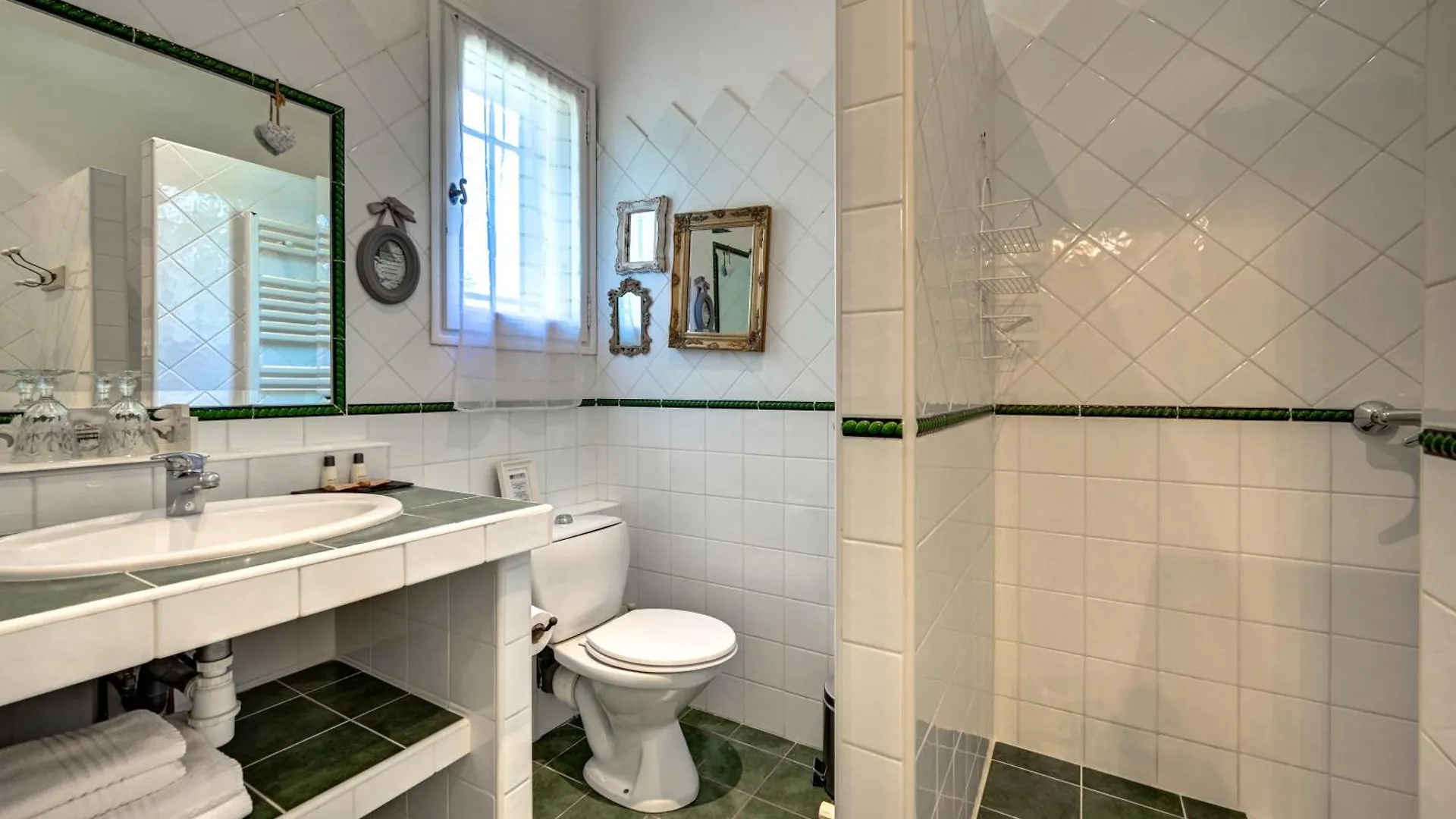 Mas Des Comtes De Provence Hotel Tarascon