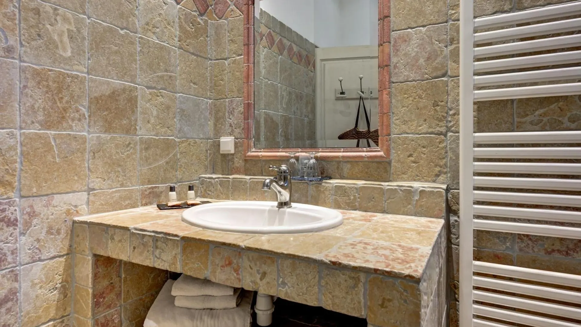 Mas Des Comtes De Provence Hotel Tarascon