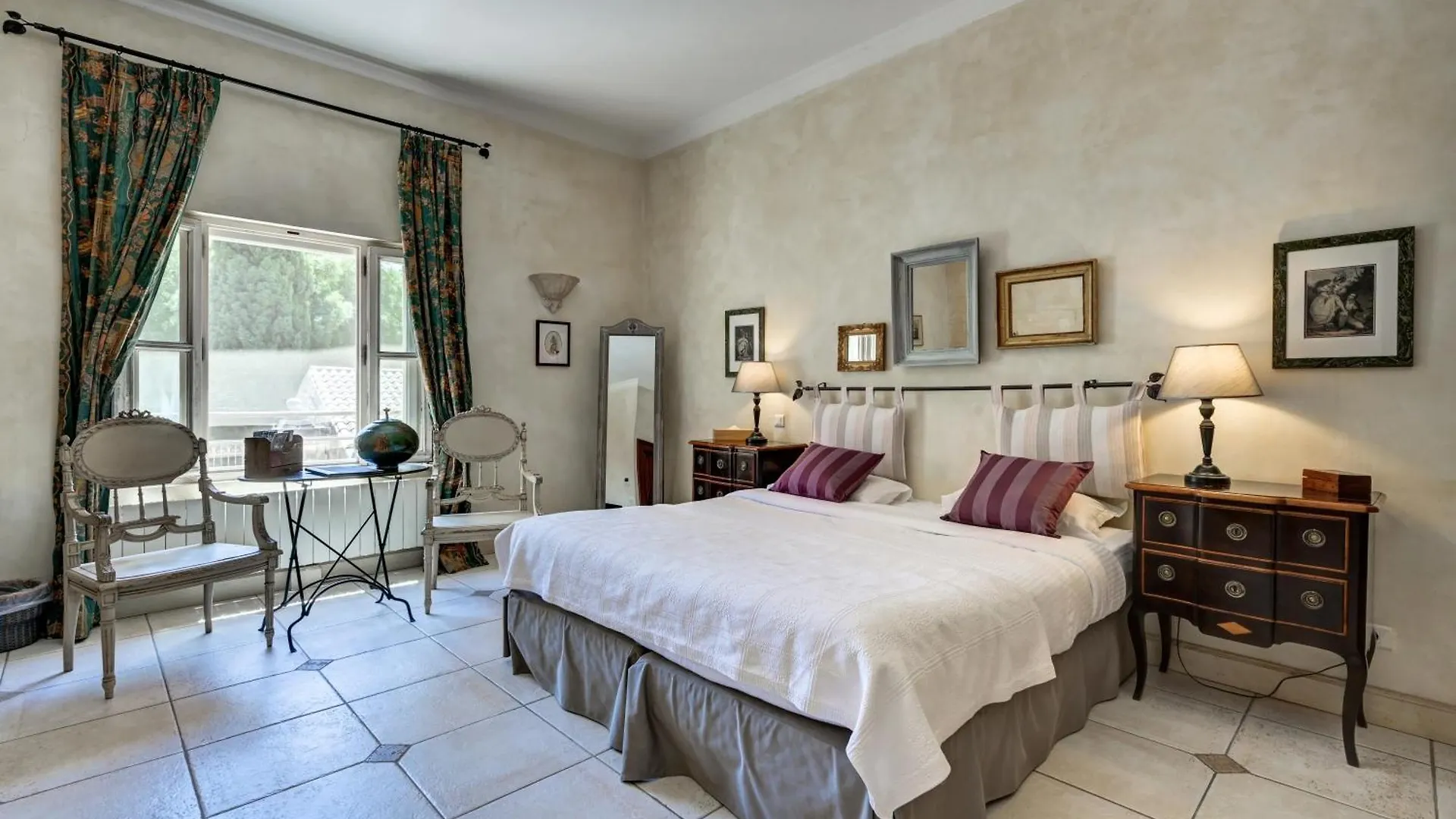 Mas Des Comtes De Provence Hotel Tarascon