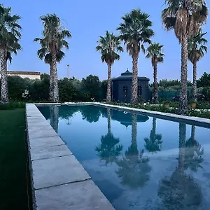https://maison-blue-palm-aix-en-provence.aixenprovencehotels.org